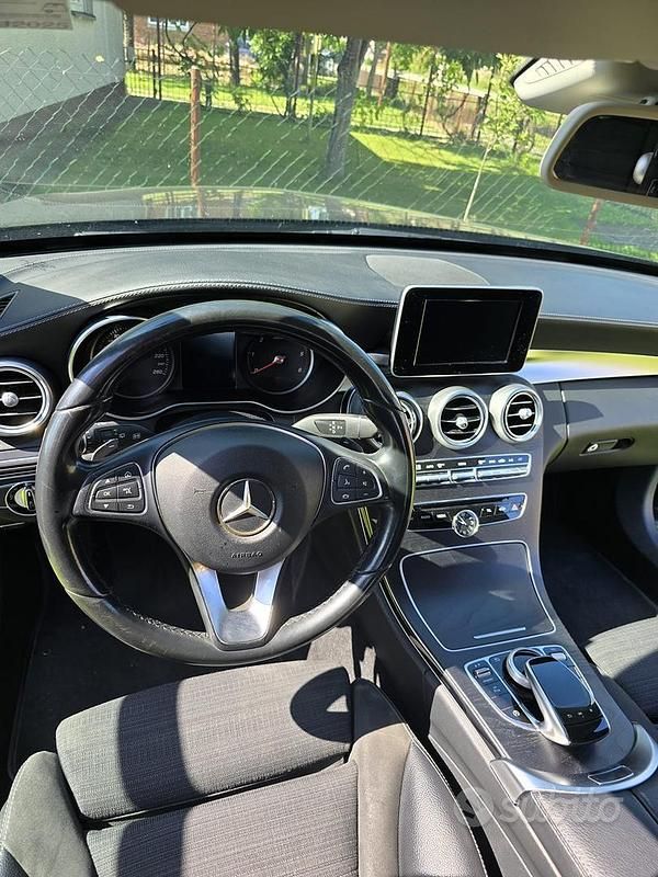 Usata Mercedes C200 136 CV (100 kW) 2016 Nero Berlina