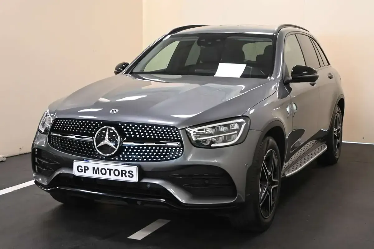 Usata Mercedes GLC300e Premium 194 CV (142 kW) 2022 Grigio SUV