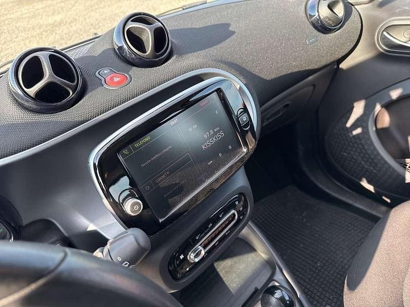 Usata Smart ForFour Electric Drive Passion 41 kW (56 CV) 2022 Argento Utilitaria