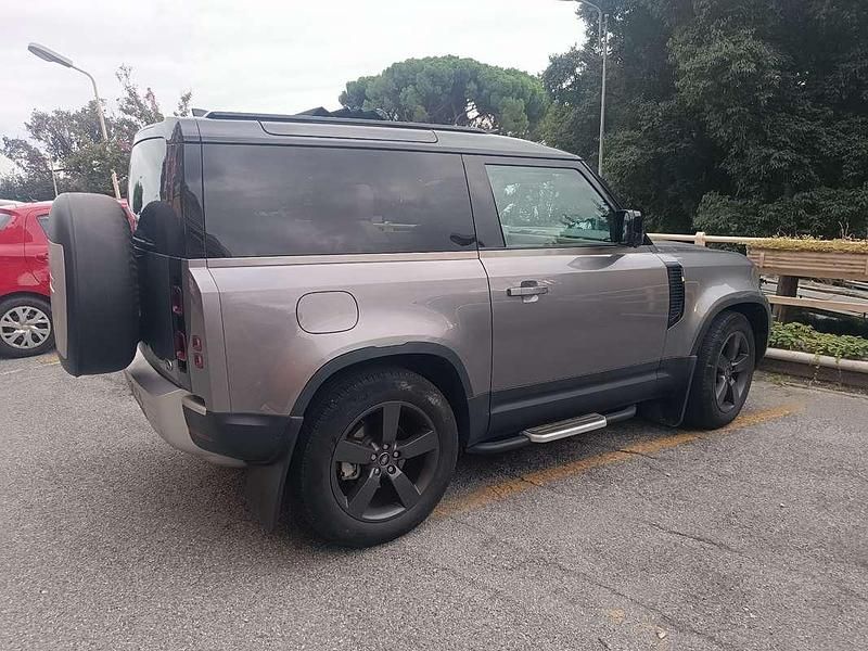 Usata Land Rover Defender SE Dynamic 200 CV (147 kW) 2023 SUV