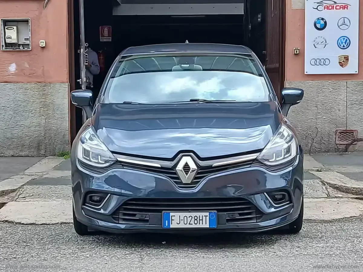 Usata Renault Clio IV 73 CV (53 kW) 2017 Grigio Berlina