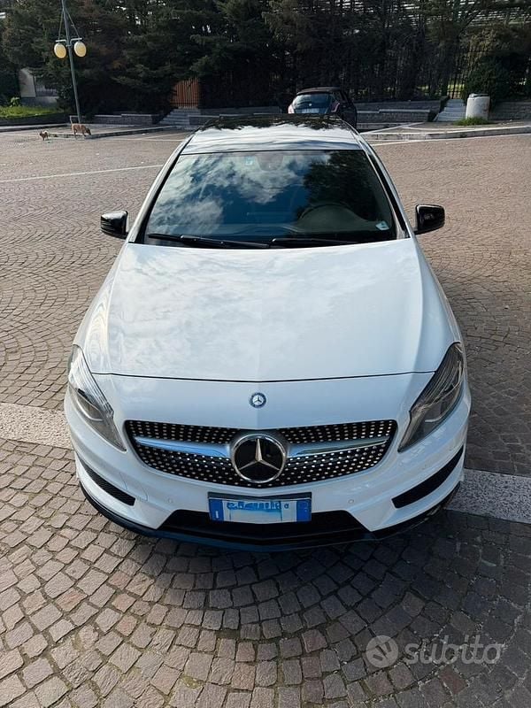Bianco Usata 2012 Mercedes A200 Premium Berlina | 11.500 € (Buon prezzo) - Immagine 1/4