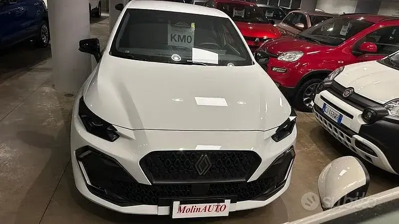 Nuova Renault Clio V Evolution 2026 Bianco Berlina