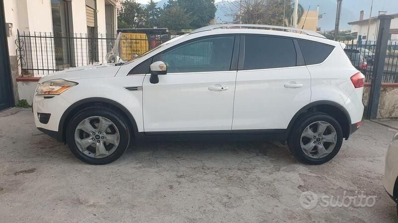 Usata Ford Kuga 2011 Bianco SUV