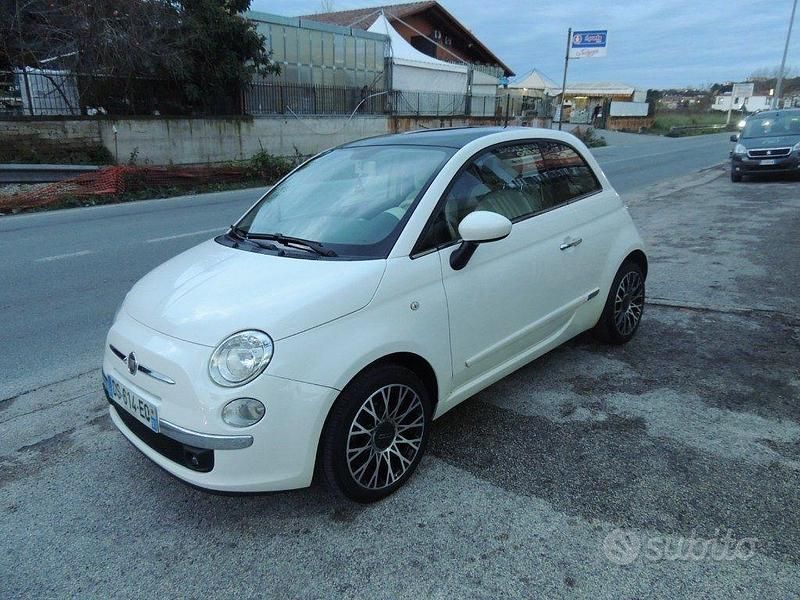 Usata Fiat 500 Lounge 69 CV (50 kW) 2015 Bianco Utilitaria