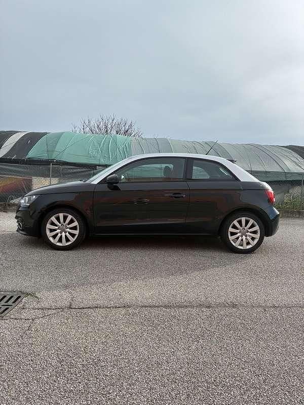 Usata Audi A1 Ambition 122 CV (89 kW) 2012 Berlina