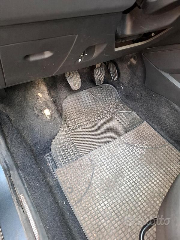 Usata Dacia Duster 100 CV (73 kW) 2023 Grigio Station wagon