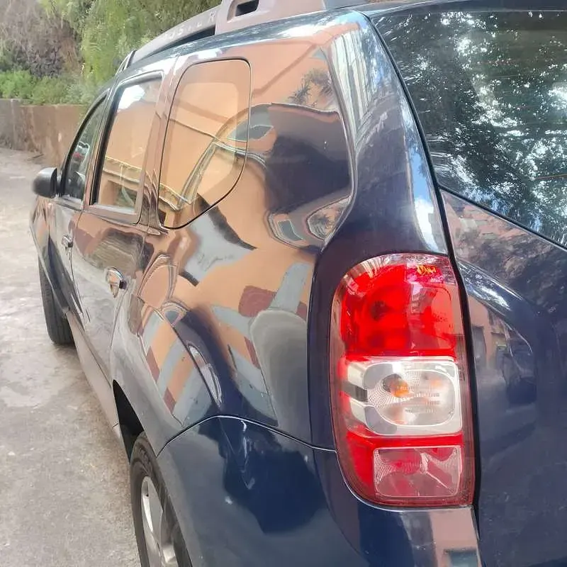 Usata Dacia Duster Lauréate 105 CV (77 kW) 2015 Blu/azzurro SUV