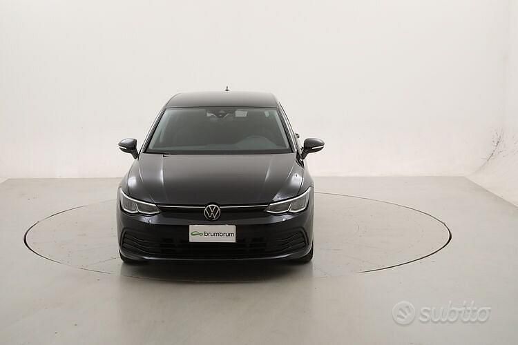 Usata VW Golf VIII Life 131 CV (96 kW) 2022 Nero Berlina