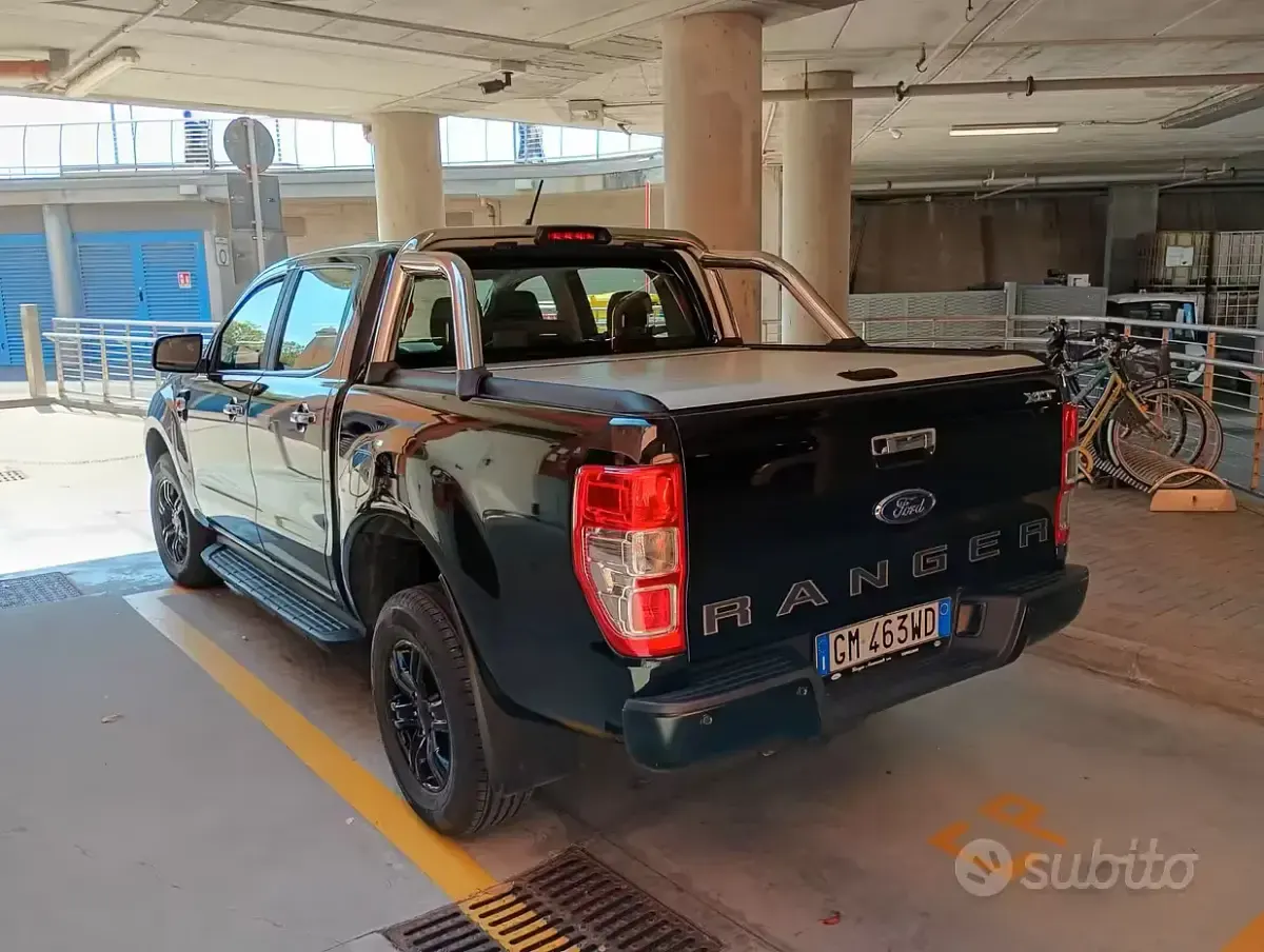 Usata Ford Ranger XLT 170 CV (125 kW) 2023 Nero Pick-up