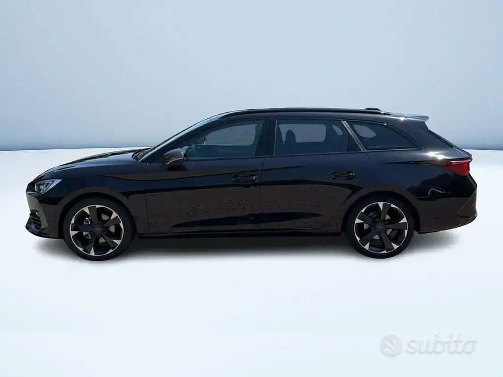 Usata Cupra Leon 150 CV (110 kW) 2024 Nero metallizzato Station wagon