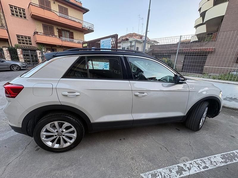 Usata VW T-Roc 150 CV (110 kW) 2023 SUV