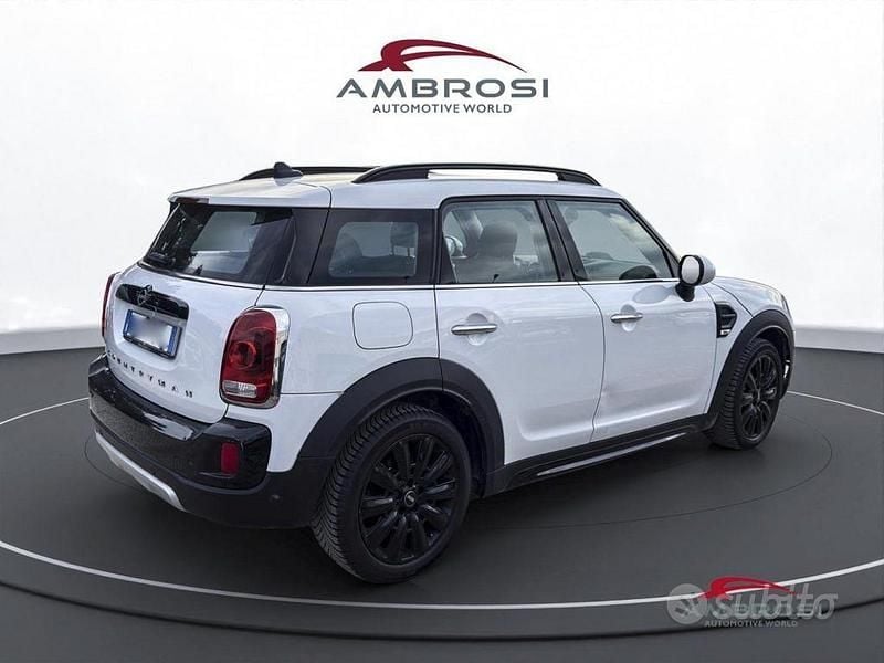 Usata Mini One Countryman Hype 102 CV (75 kW) 2019 Bianco SUV