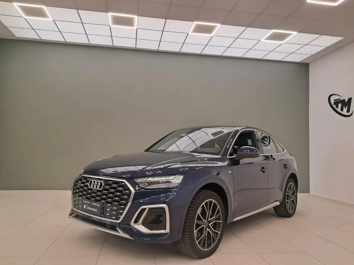 Usata Audi Q5 Sportback S-Line 204 CV (150 kW) 2021 Blu SUV