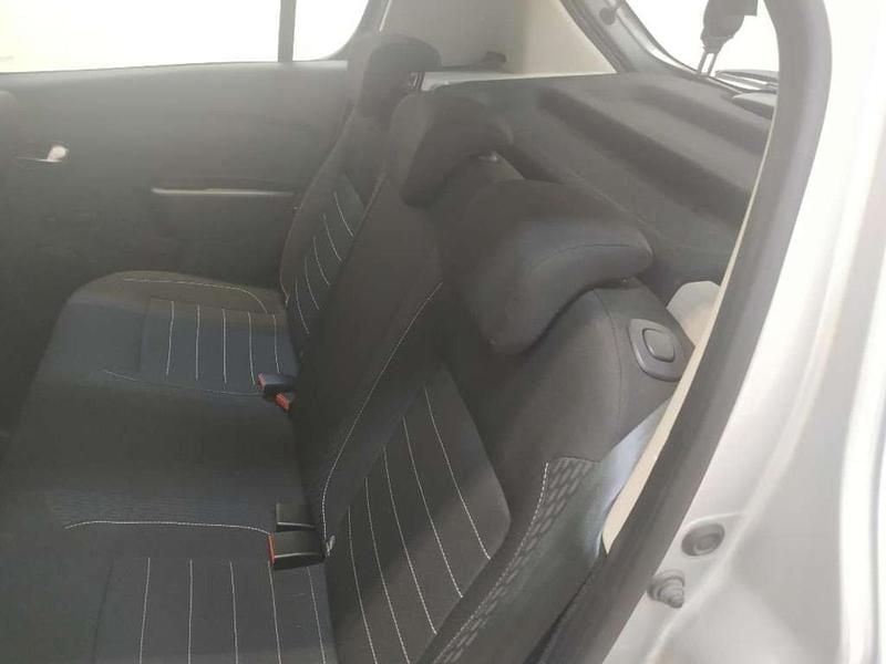 Käytetty Dacia Sandero Comfort 100 HP (73 kW) 2021 Hopea Viistoperä
