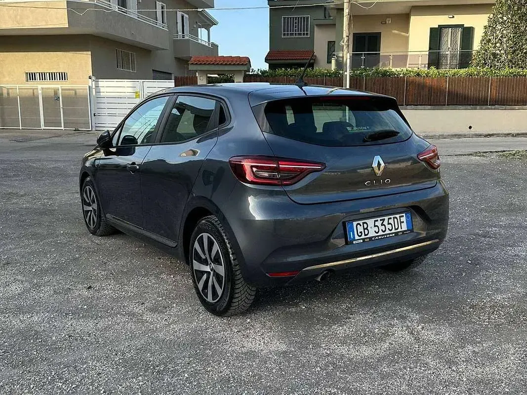 Usata Renault Clio V Zen 86 CV (63 kW) 2020 Grigio Berlina