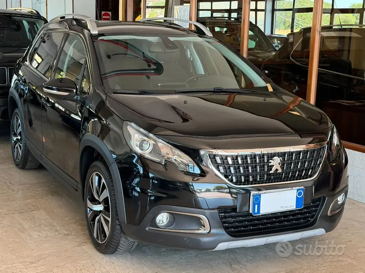 Usata Peugeot 2008 Allure 99 CV (72 kW) 2017 Nero SUV