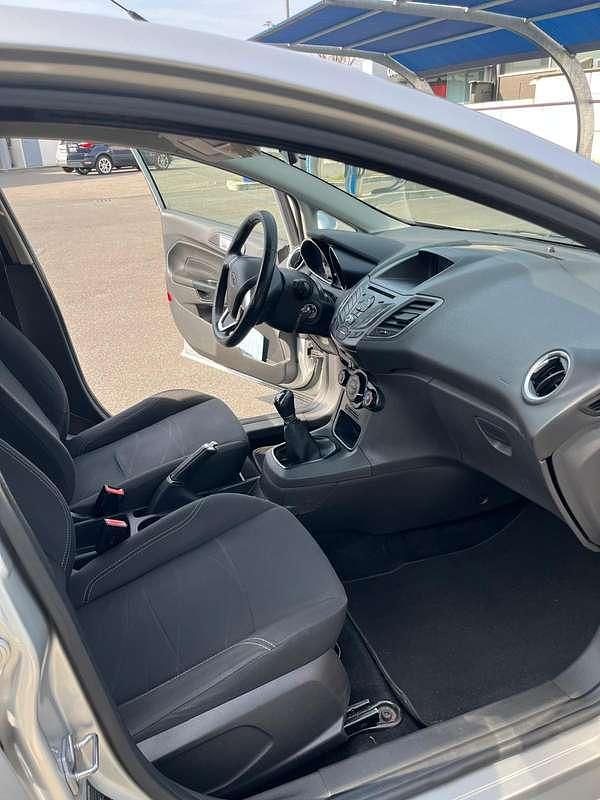 Usata Ford Fiesta Titanium 75 CV (55 kW) 2016 Berlina