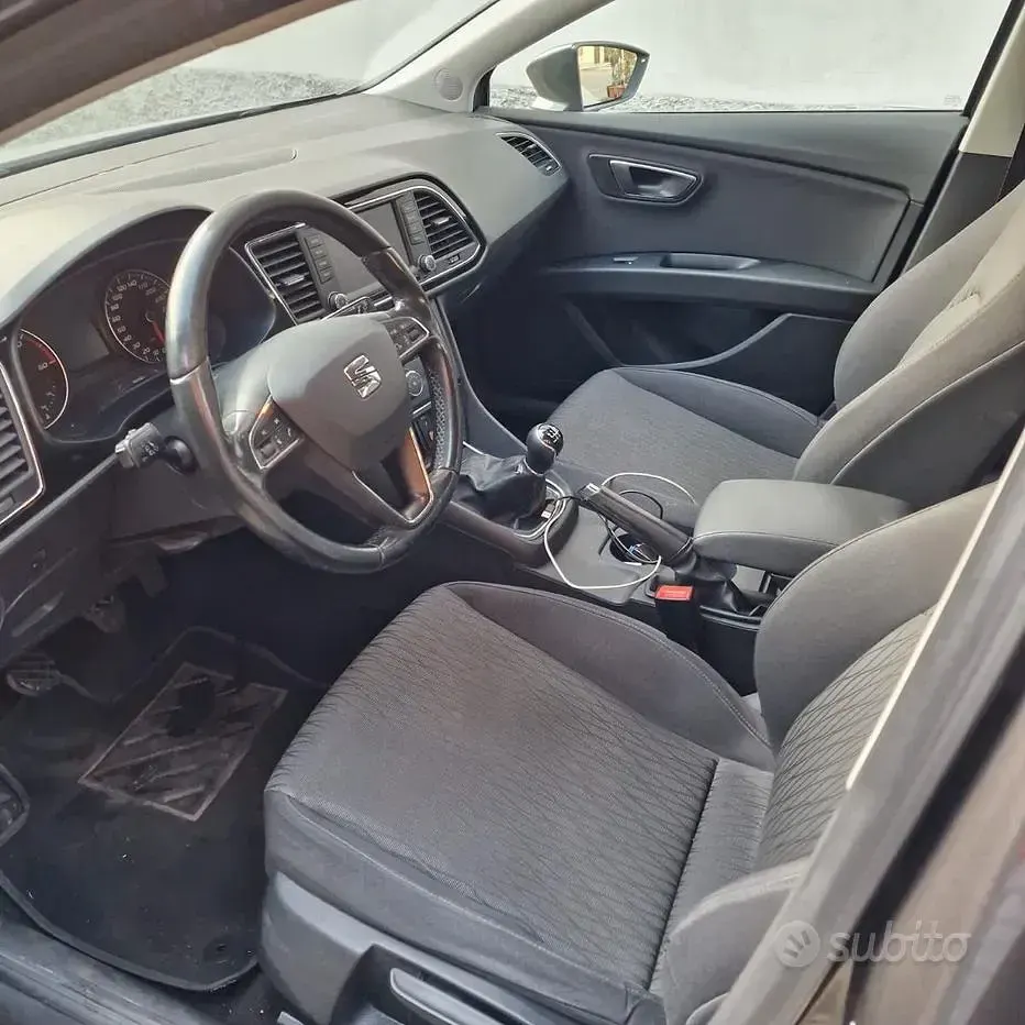 Usata Seat Leon Style 110 CV (80 kW) 2017 Grigio Berlina
