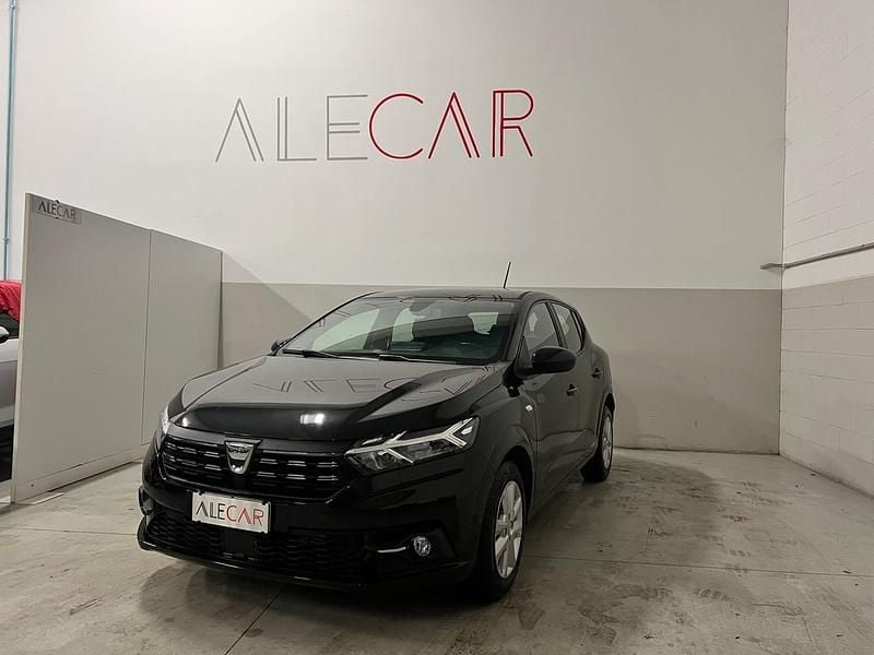 Nero Usata 2022 Dacia Sandero Comfort Tre volumi | 12.400 € (Buon prezzo) - Immagine 1/4
