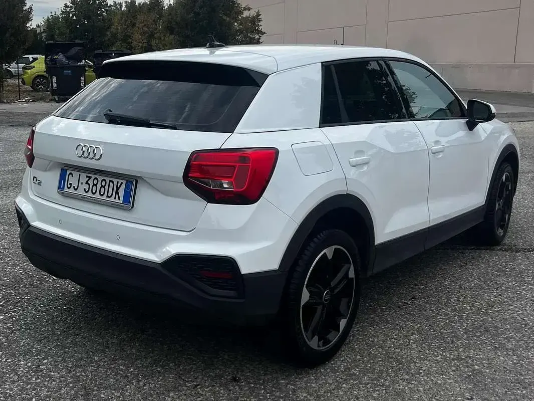 Usata Audi Q2 Admired 116 CV (85 kW) 2022 Bianco SUV