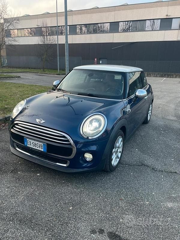 Usata Mini Cooper D 116 CV (85 kW) 2014 Blu Utilitaria