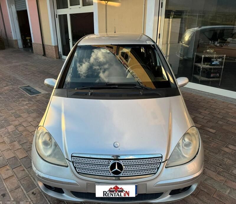 Usata Mercedes A180 Elegance 108 CV (79 kW) 2006 Argento Berlina