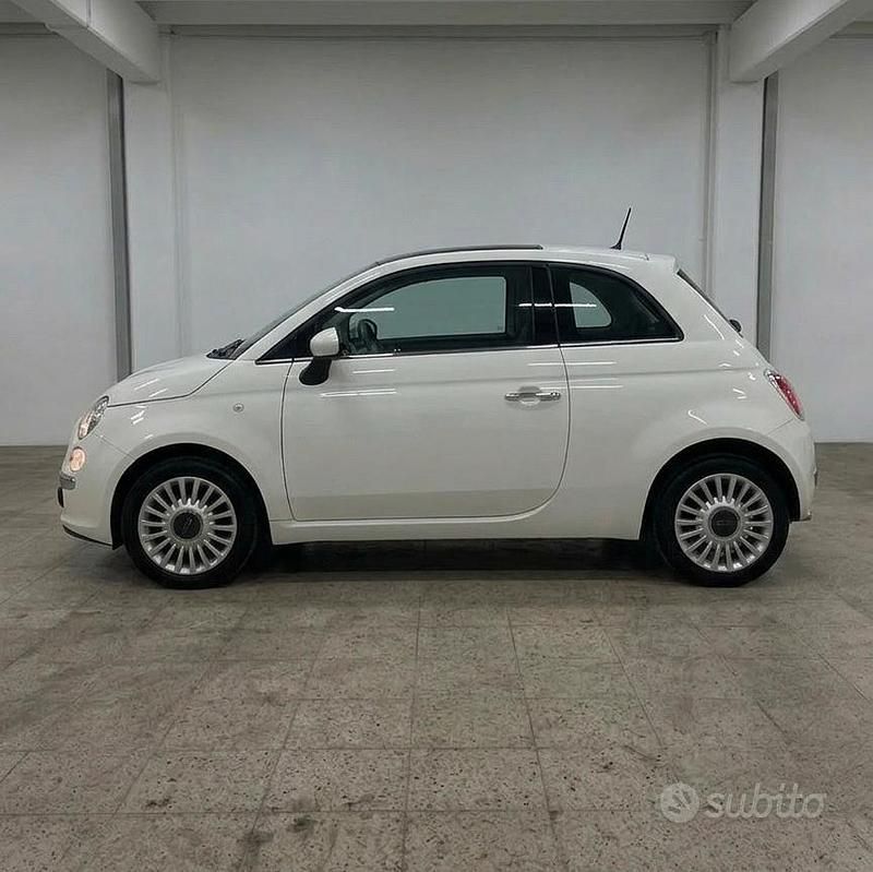 Usata Fiat 500 Pop 69 CV (50 kW) 2010 Bianco Utilitaria