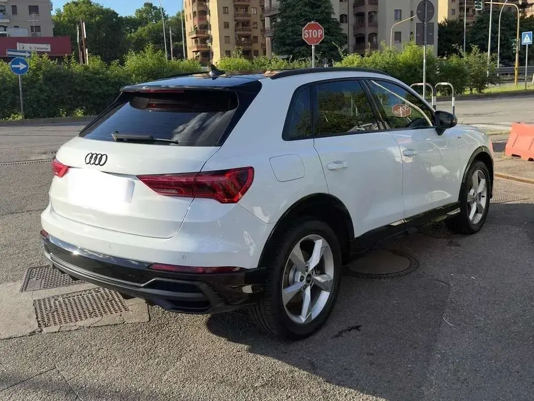 Usata Audi Q3 Sportback S-Line 150 CV (110 kW) 2021 Bianco SUV