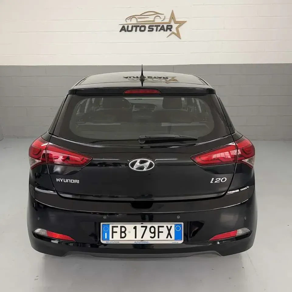Usata Hyundai i20 75 CV (55 kW) 2015 Other Utilitaria