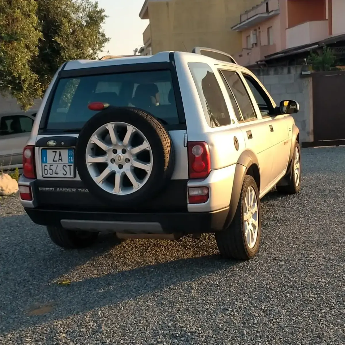 Usata Land Rover Freelander 109 CV (80 kW) 2004 Argento SUV