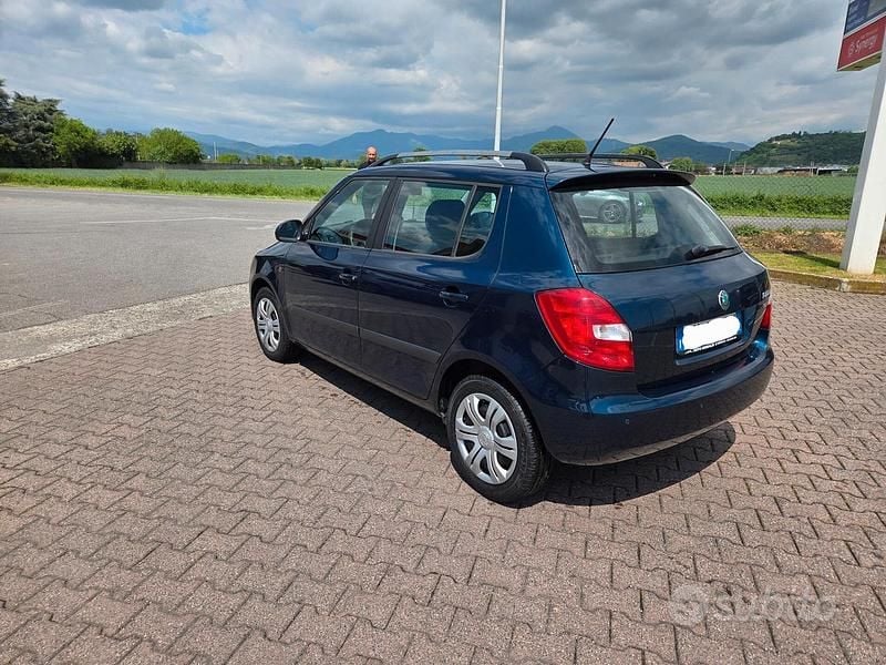Usata Skoda Fabia Ambition 86 CV (63 kW) 2011 Blu Berlina