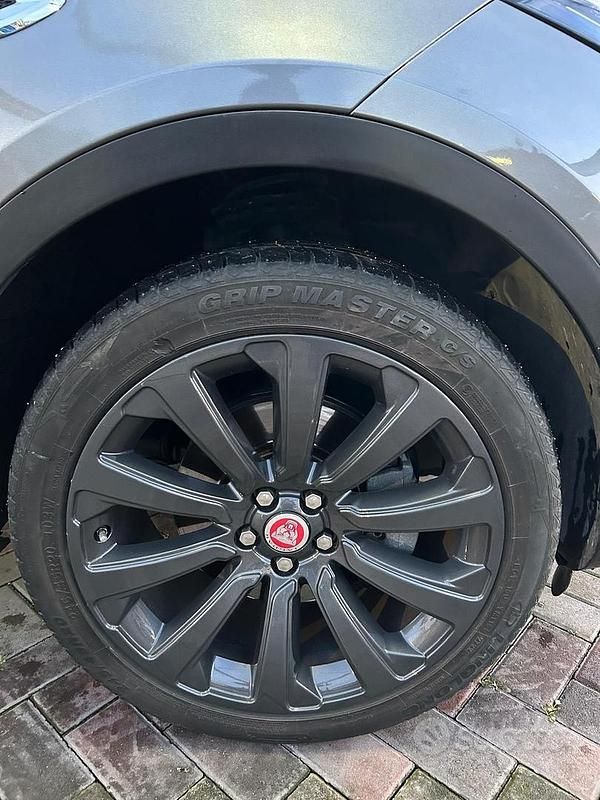 Usata Jaguar E-Pace R-Dynamic 150 CV (110 kW) 2018 Grigio SUV