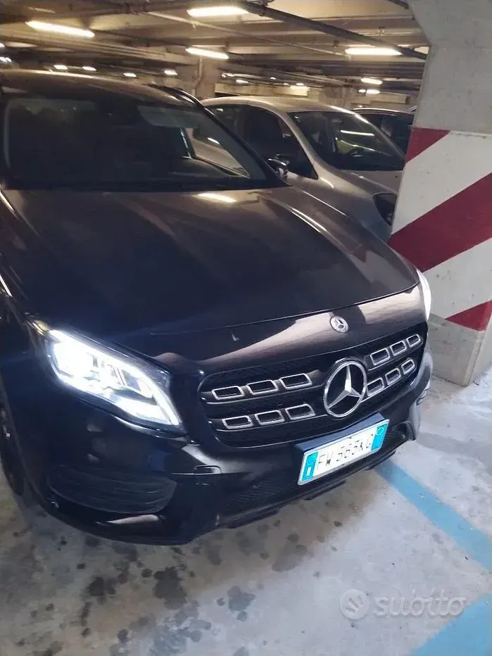 Usata Mercedes GLA200 Edition 136 CV (100 kW) 2019 Nero SUV