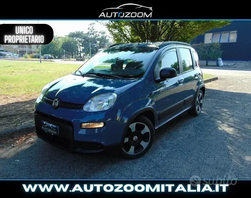 Usata Fiat Panda S 69 CV (50 kW) 2021 Bluazzurro Utilitaria