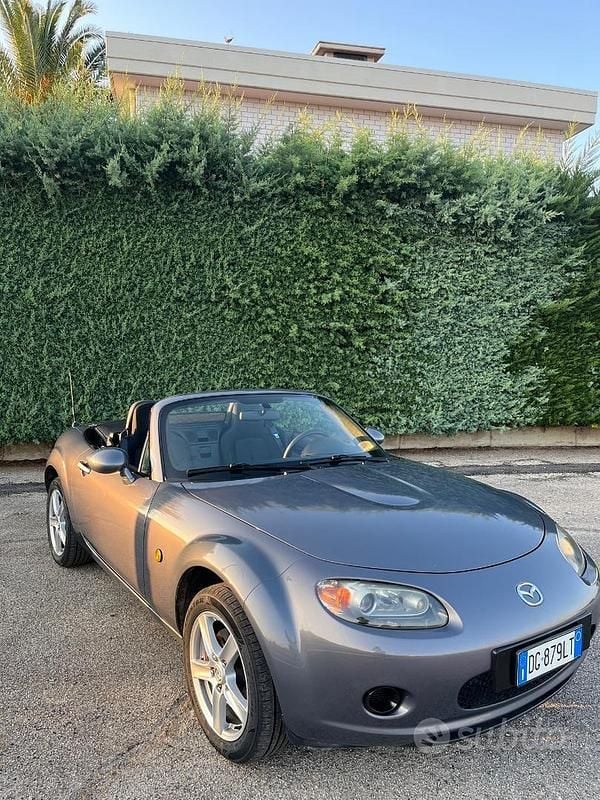 Usata Mazda MX5 126 CV (92 kW) 2007 Cabrio