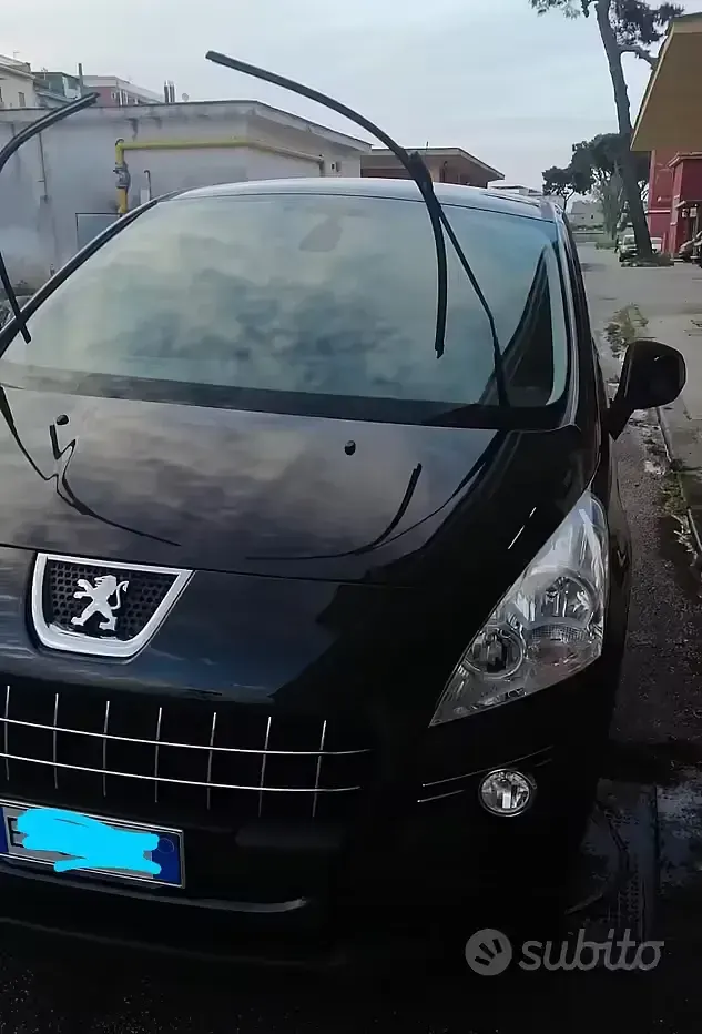 Usata Peugeot 3008 109 CV (80 kW) 2011 Nero Station wagon