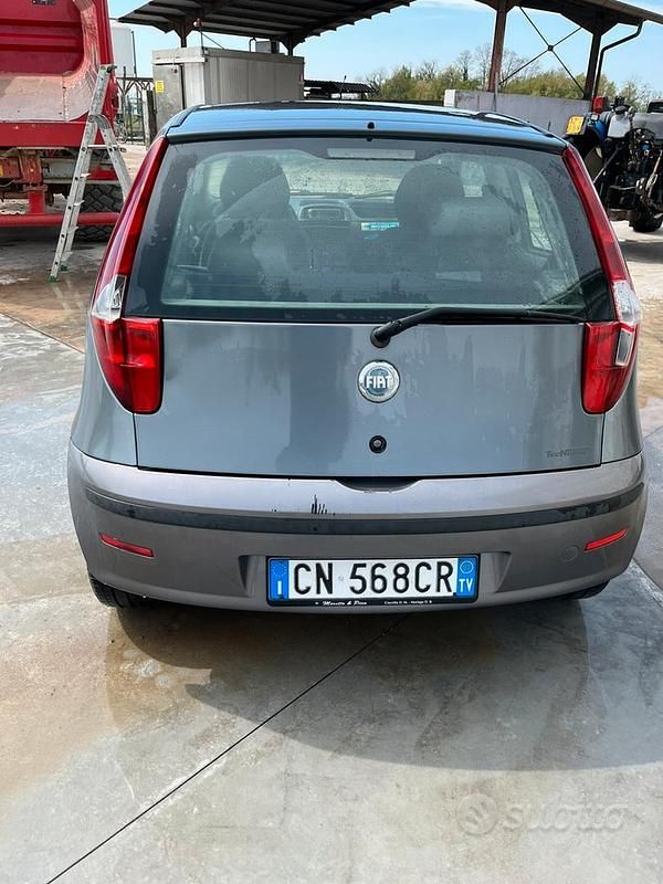 Usata Fiat Punto 2004 Grigio Utilitaria