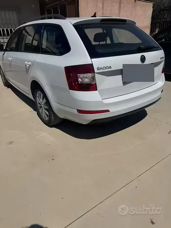 Usata Skoda Octavia 105 CV (77 kW) 2015 Bianco Station wagon