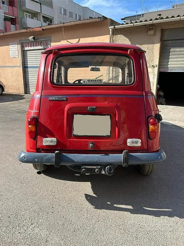Usata Renault R4 33 CV (24 kW) 1989 Rosso Berlina