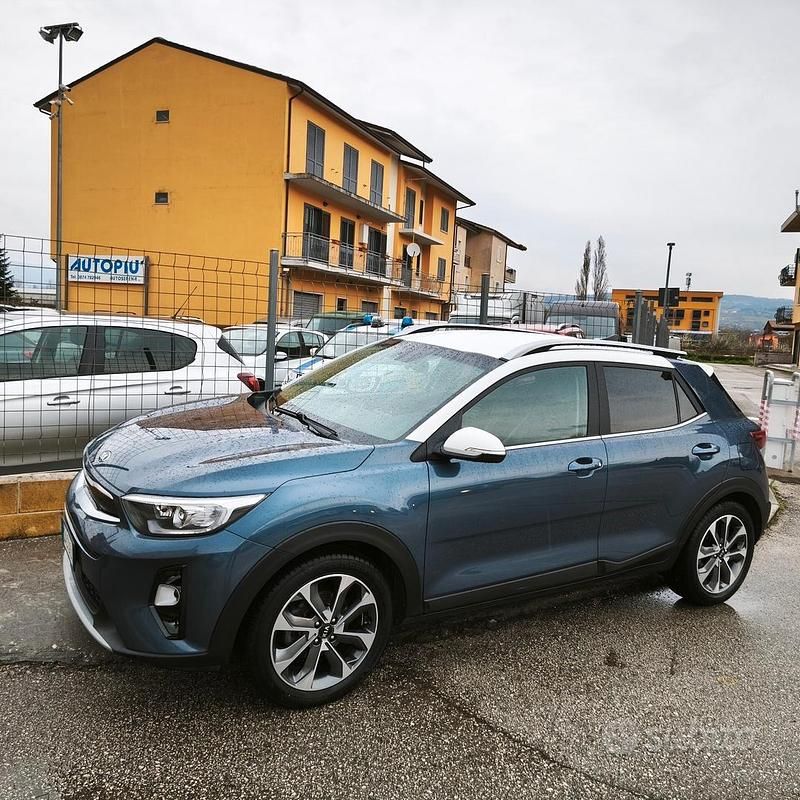 Usata Kia Stonic Style 96 CV (70 kW) 2020 Grigio SUV