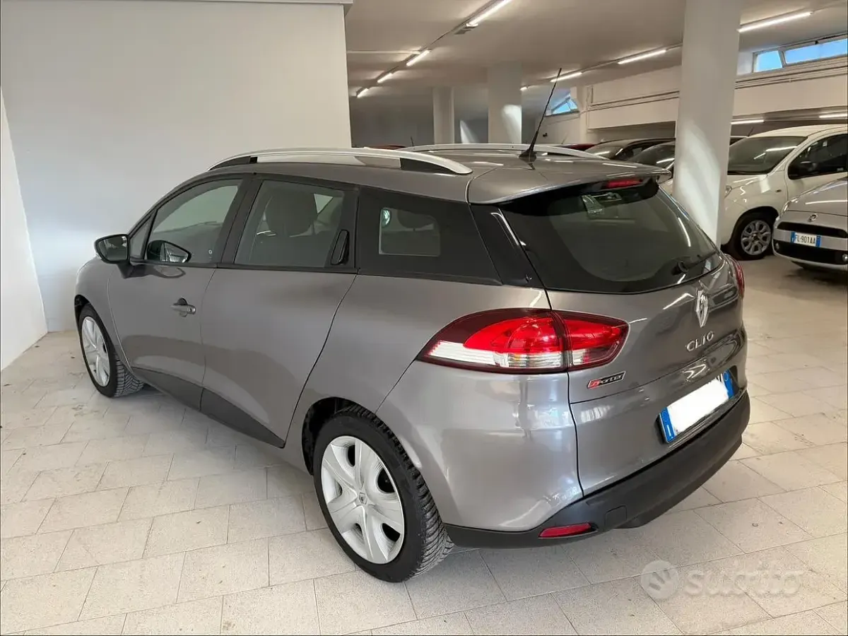 Usata Renault Clio 90 CV (66 kW) 2015 Grigio Station wagon