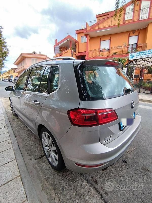 Grigio Usata 2016 VW Golf Sportsvan Monovolume | 7900 € - Immagine 1/4