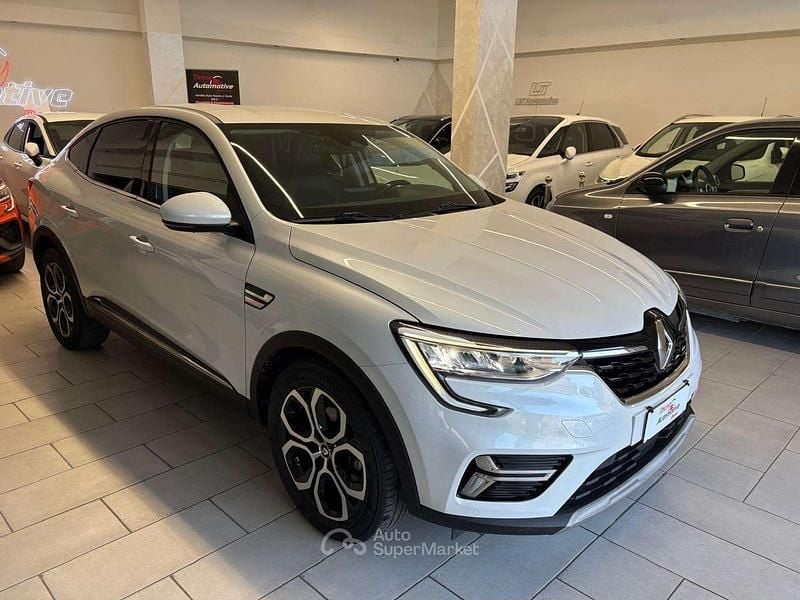 Usata Renault Arkana Intens 94 CV (69 kW) 2022 Bianco metallizzato SUV