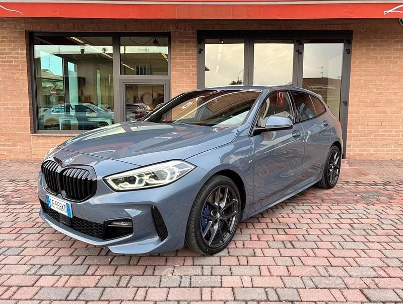 Grigio Usata 2021 BMW 120 M Sport Due volumi | 27.500 € (Ottimo prezzo) - Immagine 1/4