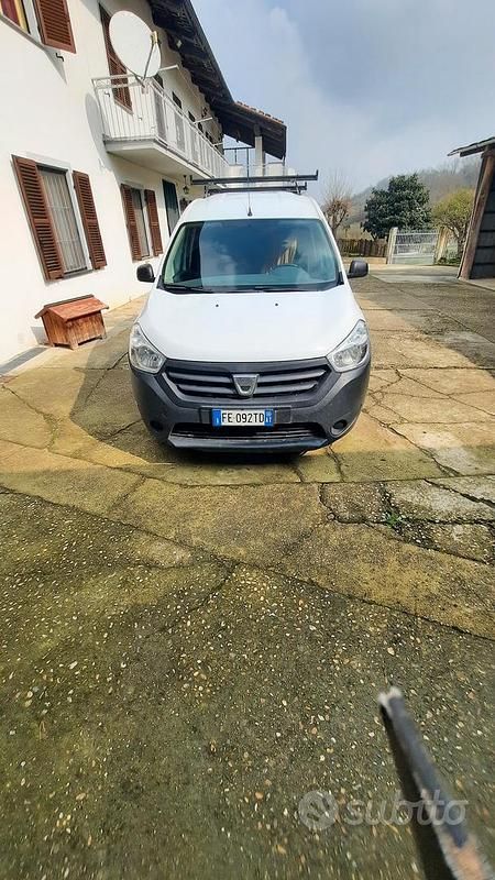 Gebraucht Dacia Dokker Ambiance 75 PS (55 kW) 2016 Weiß Van / Kleinbus