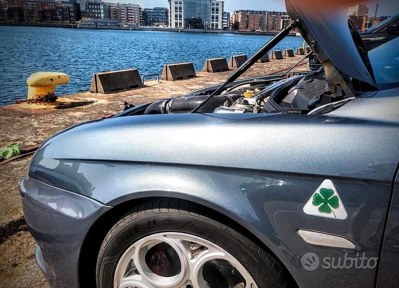 Usata Alfa Romeo 156 GTA 250 CV (183 kW) 2004 Grigio Berlina