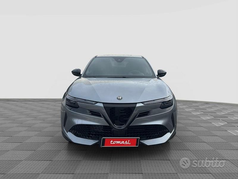 Nuova Alfa Romeo Junior 145 CV (106 kW) 2025 Grigio SUV