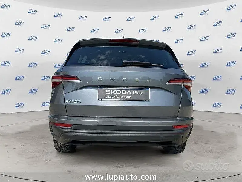 Usata Skoda Karoq Executive 150 CV (110 kW) 2025 Grigio SUV