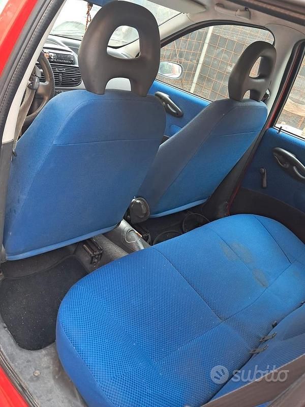 Usata Fiat Punto 2000 Rosso Berlina